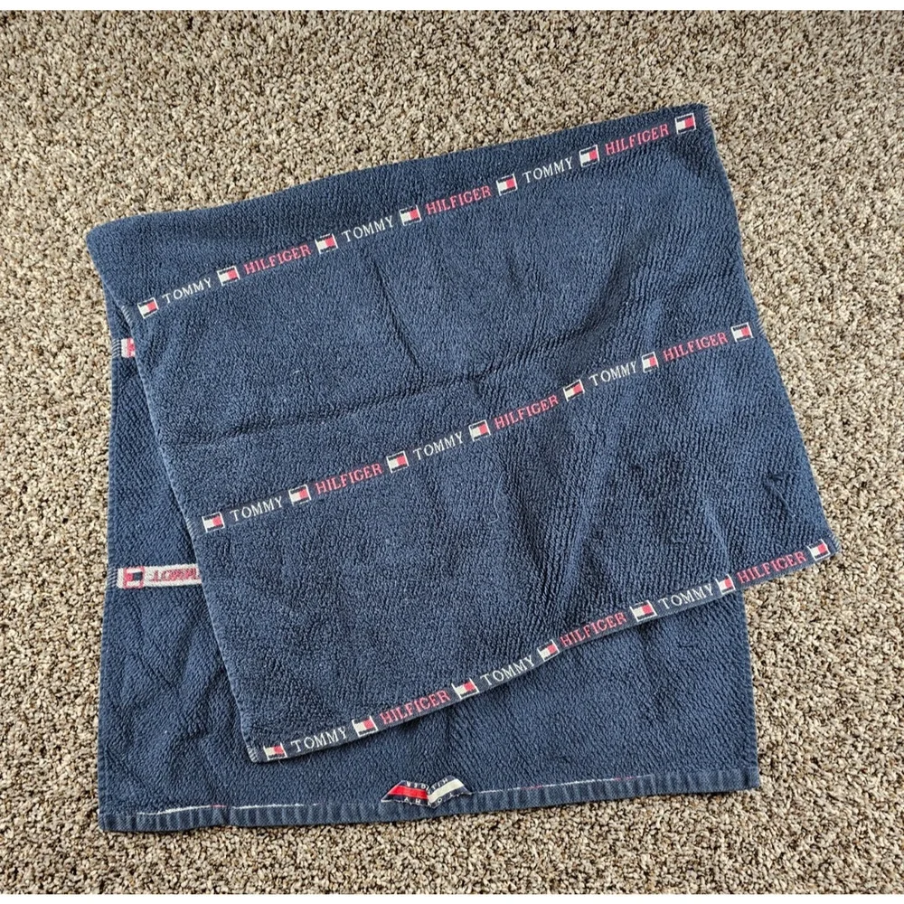 Vtg Y2K Tommy Hilfiger beach towel featuring a Navy Blue stripe design